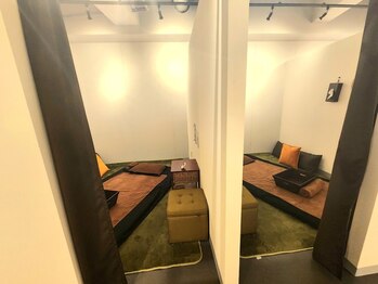 アジエスタ 蒲田東口店(ASIESTA)の写真/ペアやカップルでのご来店も歓迎♪たっぷり125分のタイ古式＋アロマの最強癒しセットが大好評☆