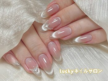ラッキー(Lucky)/チークマグネットデザインネイル
