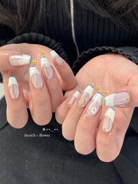 フレンチネイル