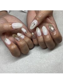 ホワイトミラーネイル