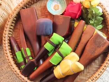 グリーンリーフ/タイの伝統療法トークセン