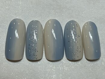 ネイルアンドアイラッシュ ネネ/ニュアンス 縦グラ くすみカラー