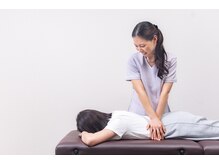 岐阜市内で肩こりと腰痛にリンパマッサージと骨盤矯正で姿勢改善する岐阜田神整体院