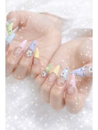 春カラー×お花 フレンチネイル