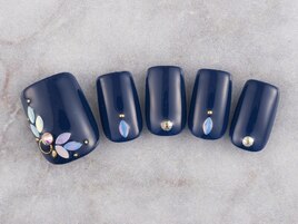 上品フットネイル