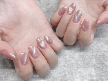 サラ(Sara)/マグネットネイル