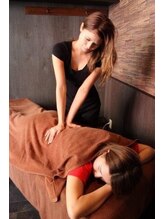 こり道楽 難波 道頓堀 本格安 マッサージ三昧/施術（ボディ）こり道楽