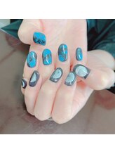 リマ(Lima)/秋のお月様ネイル