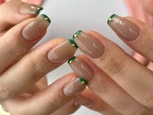 クルネ(QULNE)/スキニーフレンチネイルデザイン