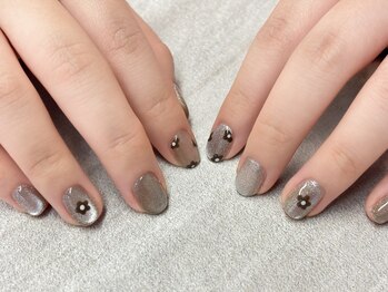 ローランリム(LORAN Lim)/ワンポイントでお花