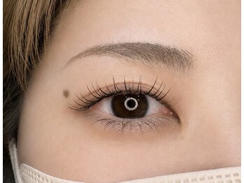 プルメリア 高崎(Plumeria)の写真/豊富な知識と高い技術力で、あなたの理想の瞳を実現◎丁寧な施術で、華やかでキレイなお目元が持続♪