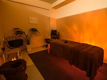 リシュ(salon rishu)の雰囲気（～施術ルームに入ると一変♪やすらぎの空間が広がります～）