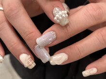 リッシュ(RICHE)/ホワイトデザインネイル