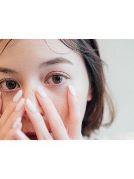 ナチュラル上品な目元にしたい