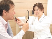 ウィズザホワイト(WITH THE WHITE)の雰囲気（カウンセリング風景）