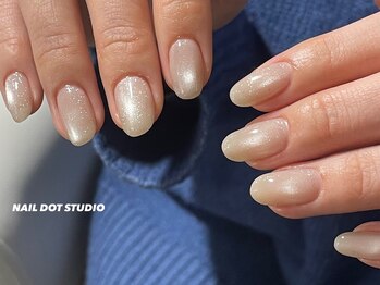 ネイルドットスタジオ 堺筋本町(NAIL DOT STUDIO)/透明感マグネット