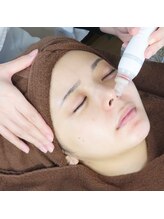 ミニョスキンラボ/毛穴撲滅！ハイドラフェイシャル