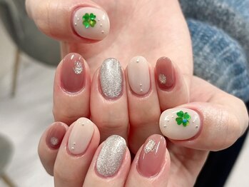 トイロ 高宮店(TOIRO)の写真/フレンチネイル(ベースカラーなし)¥5940(税込)!シンプルだからこそ形・フォルムにこだわったネイルをご提案