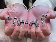 ウメネイルスタジオ(UME NAIL STUDIO)/* 長 さだしやり放題×つけ放題