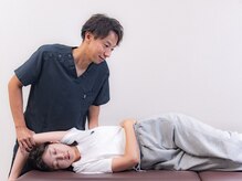 鹿児島中央で肩こりと腰痛の方にリンパマッサージ 骨盤矯正がおすすめの改善整体院の雰囲気（50店舗以上展開するサロンの骨格矯正術 × 独自の整体術）