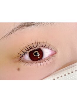 ナチュラル上品な目元にしたい