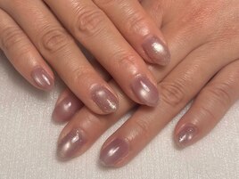 繊細ラメ×マグネットネイル