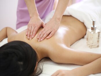 康沁苑/全身アロマオイル60分¥5800