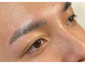 ゴリラアイブロウ 仙台店の写真/【お顔の第一印象は眉毛で決まる！】眉毛を整えることで印象アップ☆プロの技で清潔感・好印象を目指す♪