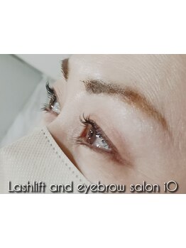 ナチュラル上品な目元にしたい