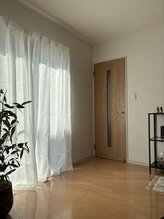 サンナナヨンプラス(374+)/サロン内観3