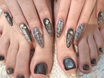 ブローディア ネイル 武蔵小杉店(Brodia nails)の写真/ハイセンス×美フォルム×モチ抜群☆爪の形がコンプレックス・すらっと綺麗な指先に見せたい方必見!