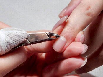 リリオン(RiLion)の写真/【メンズもOK♪】爪周りの乾燥や手荒れ等、自爪の健康と様々な悩みにも対応できるサロン◎満足度◎