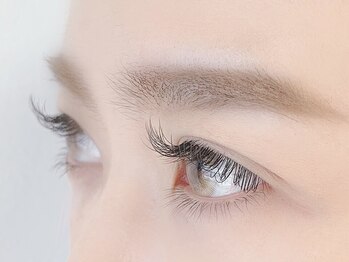 ルーム アイラッシュ(Luum eyelash)の写真/持続力が高く、オイルクレジングもOK◎施術後すぐ入浴もできる最新エクステです♪