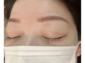 シヨン(Ciyon.)/アーチ眉で女性らしい印象に♪