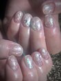 ララズネイル(Rara's Nail) マグネットにあそびと、流行のホログラムも取り入れPOPに☆