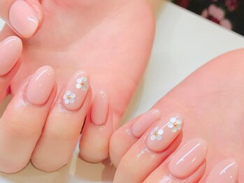 ファンネイル 三宮センター街店(Fun nail)の写真/【シンプルネイルもお得◎】何度でも同価格でお財布に優しい♪シンプルで上品な大人女性におすすめ☆