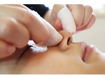 ファシー 四日市(fachi.)/毛穴エクストラクション