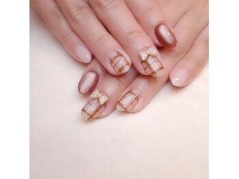 ピオニーネイル(peony nail)/ブラウンチェックネイル