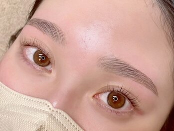 ルポ 札幌円山店(repos)の写真/【まつげ×眉毛】どちらのお悩みも同時に解決♪パリジェンヌ＆ハリウッドブロウデビューは当店にお任せ★