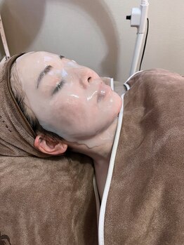 メイ 葛西(Mei)/たっぷり保湿の美肌パック