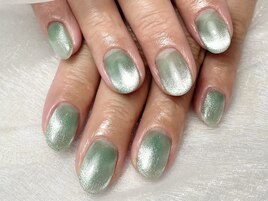 グリーンマグネットネイル