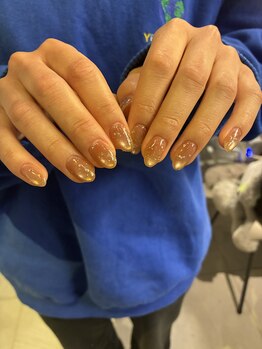 エス(es)/マグネットネイル