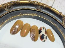 グリッター(GLITTER)/牛柄ネイル