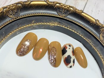 グリッター(GLITTER)/牛柄ネイル