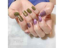 奥行きキラキラネイル