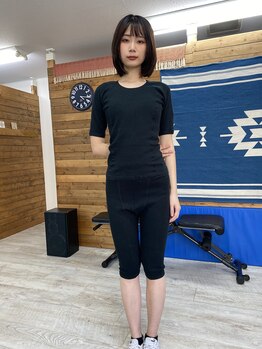 加圧スタジオ ヒワラニ エルア(HIWALANI elua)/EMSの準備(02)　インナー着用