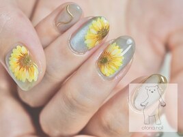 ひまわりネイル 夏ネイル