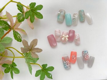 ヴィエント ネイル アイラッシュ サロン(Viento Nail Eyelash Salon)の写真/大人女性の心華やぐ春夏秋冬のトレンドアートが多数!丁寧な施術、モチの良さ好評◎貴女だけの特別な指先を!