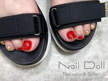 ネイルドール(Nail Doll)/フット　ワンカラーにラメライン