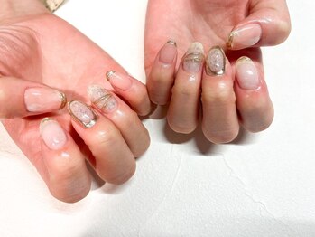 上品ニュアンスネイル